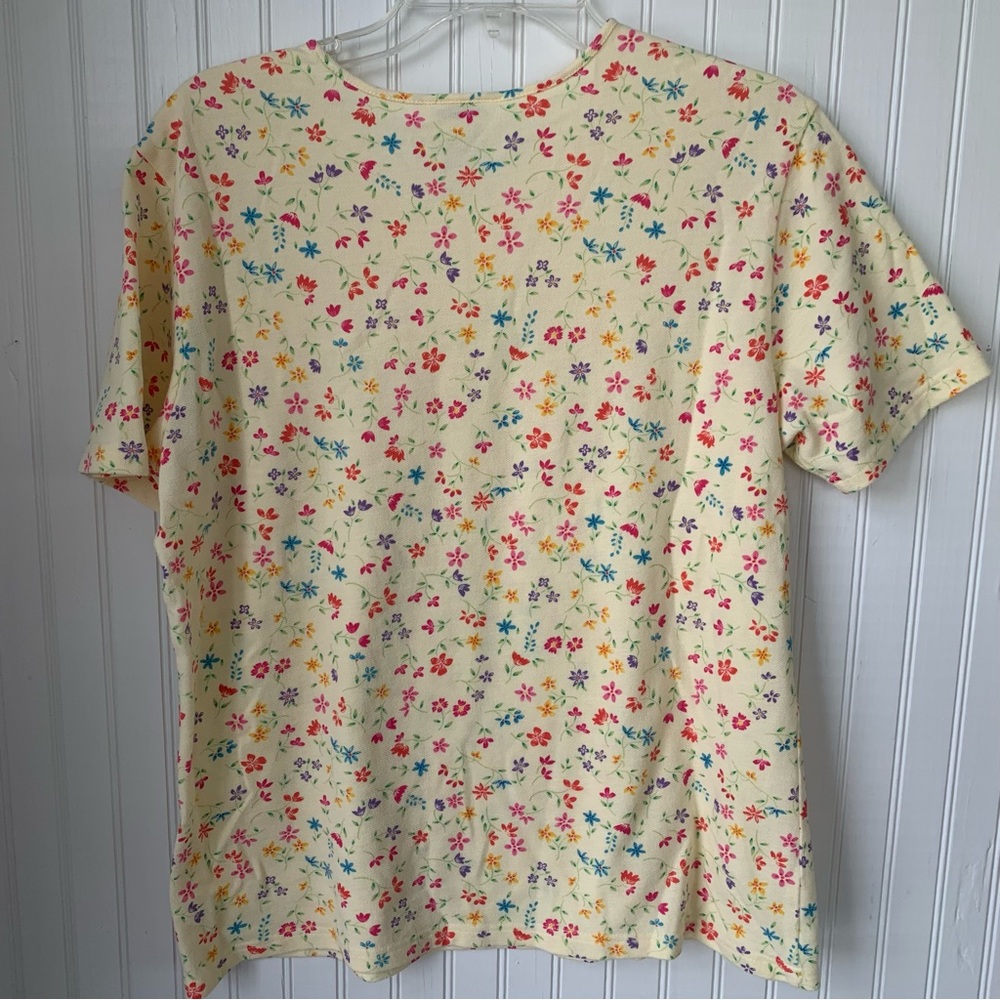 Talbots (Large) Yellow Flowered Top, Round Neck, Short Sleeves - Excellent Shape - Picture 3 of 4